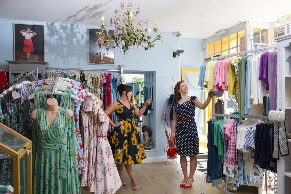 Why Do We Love Vintage Fashion?