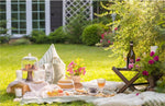 A Feminine Touch to Picnicking History